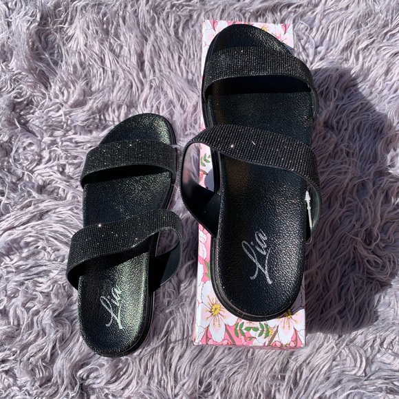 Shoes - Lia band sandals